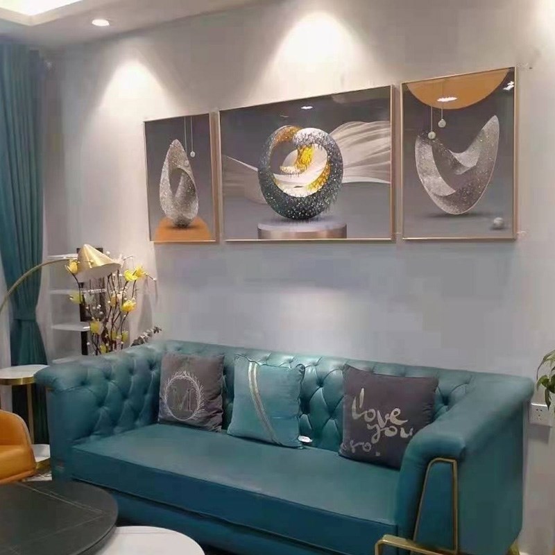 网红有框客厅晶瓷装饰画现代简约轻奢风金属框沙发背景三联画图片