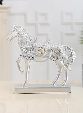 马到成功办公桌摆件家居装饰品现代简约创意客厅电视柜酒柜艺术品