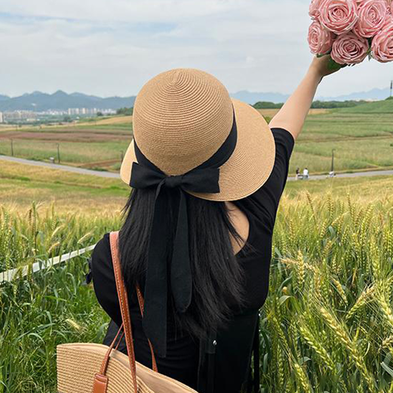 丝带草帽女遮阳帽2025新款防紫外线海边度假大帽檐太阳帽防晒帽女