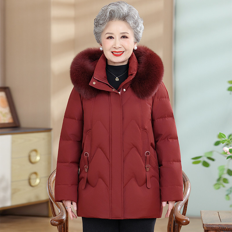 雪中飞奶奶加厚保暖羽绒服