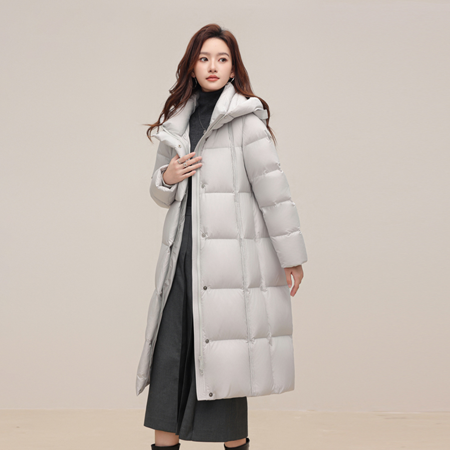 雪中飞2025冬新款时尚羽绒服