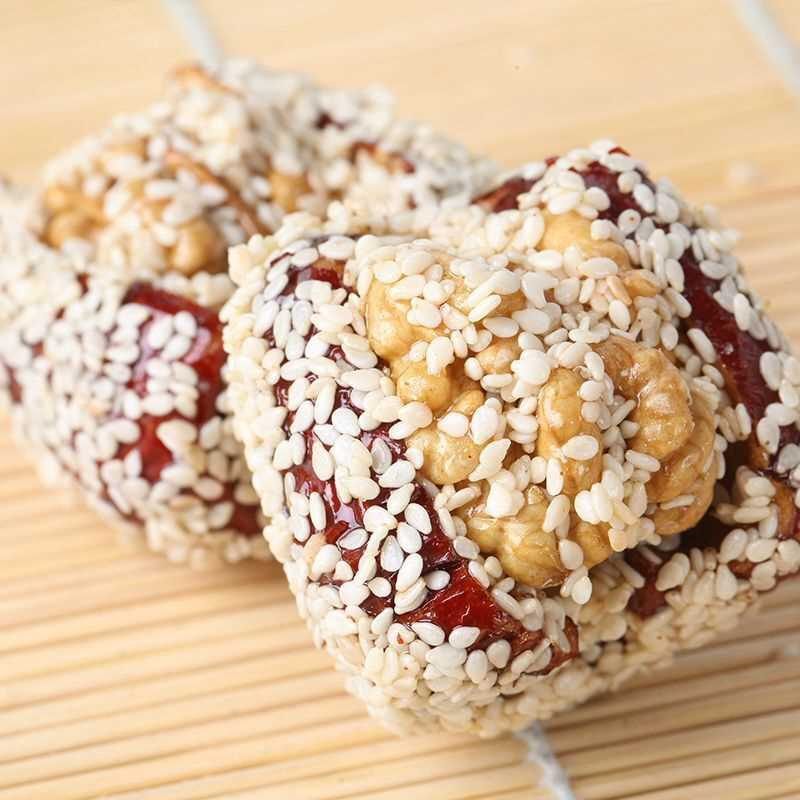 芝麻枣夹核桃500g袋新疆和田红枣夹核桃仁干果夹心枣抱抱大枣子