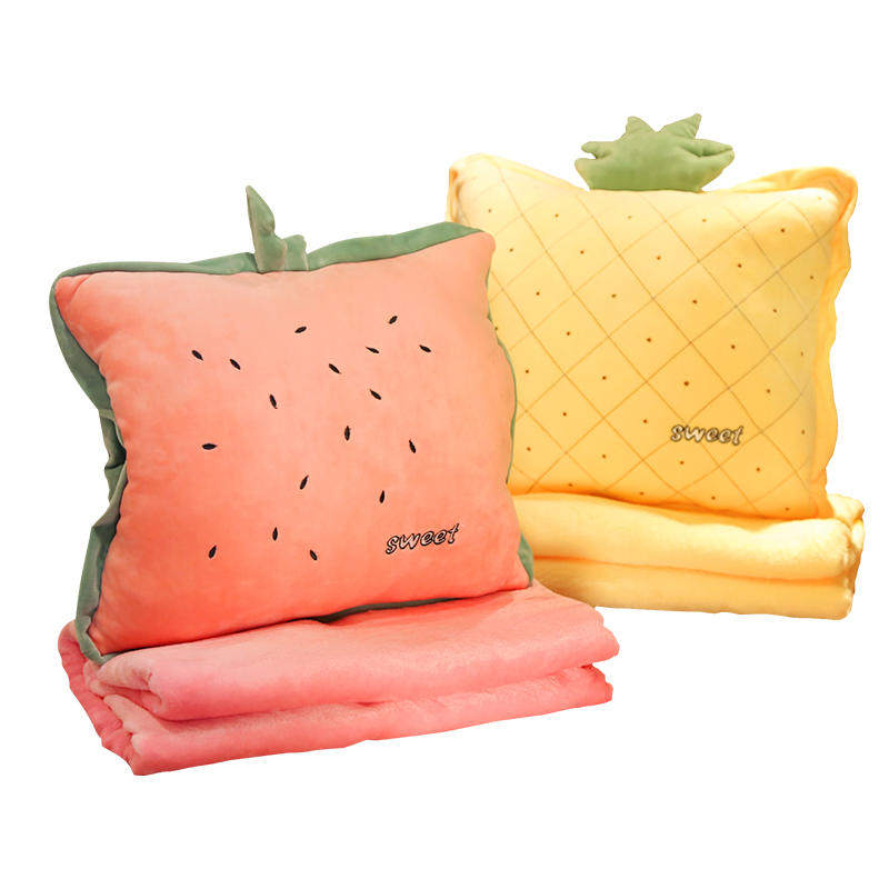 软体羽绒办公室抱枕被子两用靠枕汽车靠垫毯午睡枕头被三合一