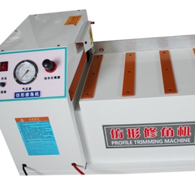 Woodworking fillet chamfering machine