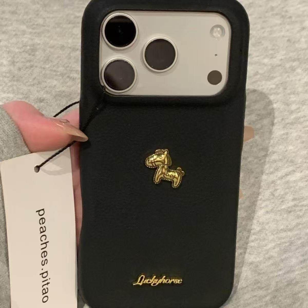 烫金立体小马适用iPhone17promax苹果16手机壳15新款14全包12女11,个性定制/设计服务/DIY,手机壳/保护套定制,淘宝优惠券,粉丝福利购,淘宝优惠卷