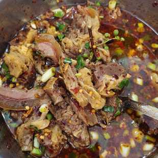 云南保山牛扒烀新鲜黄牛肉煮熟烂烀腾冲美食特产牛筋牛杂包邮500g