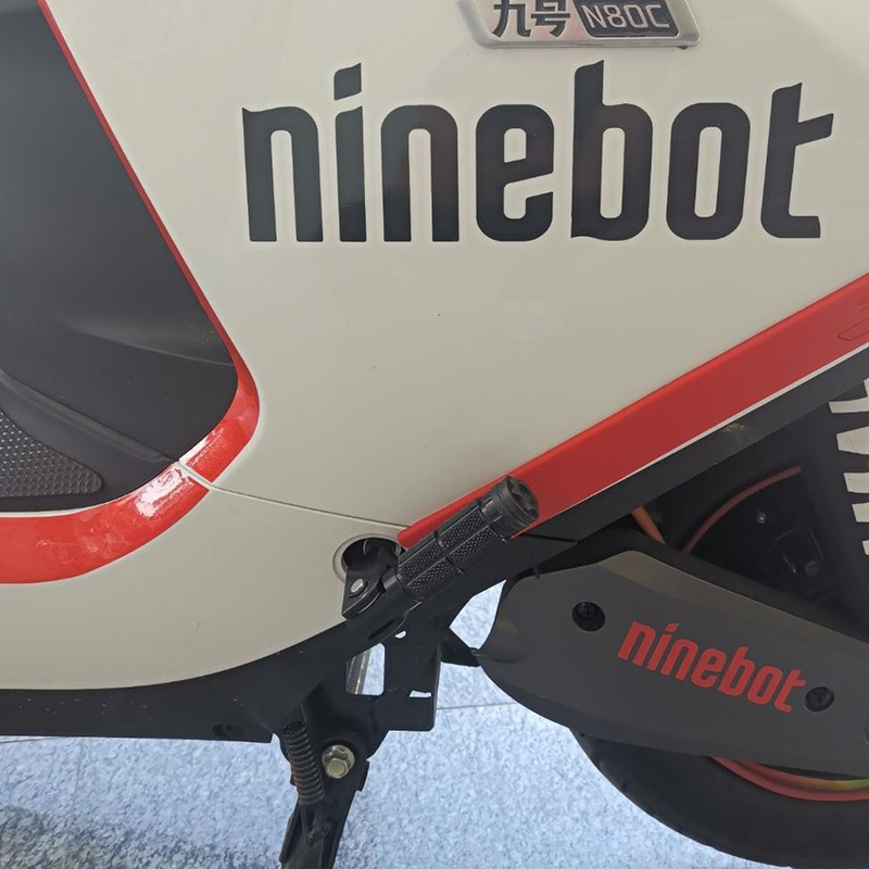 电动车九9号N70C折叠铝合金后脚踏N80C/N90C/N100电摩中轴脚踏板