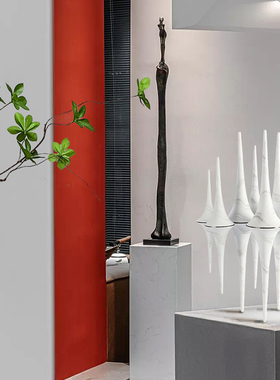 现代艺术倒影锥体金属雕塑摆件大型样板间售楼处大堂洽谈区装饰品