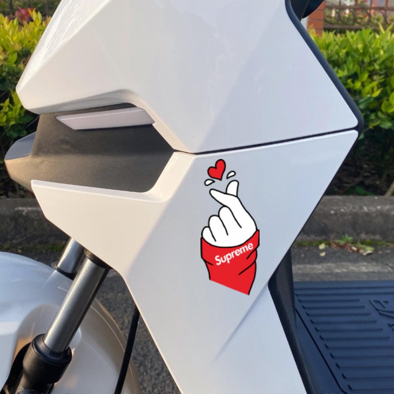 汽车油箱盖贴爱你手势比心个性可爱卡通装饰趣味贴纸摩托车身贴画