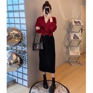 今年流行漂亮套装女早秋装穿搭一整套小个子针织红色毛衣配半身裙
