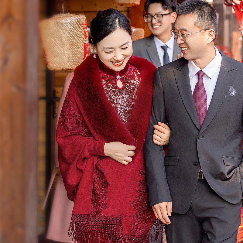 极速【诗珊】婚宴妈妈礼服旗袍披肩秋冬喜婆婆羊毛红色喜妈妈结婚