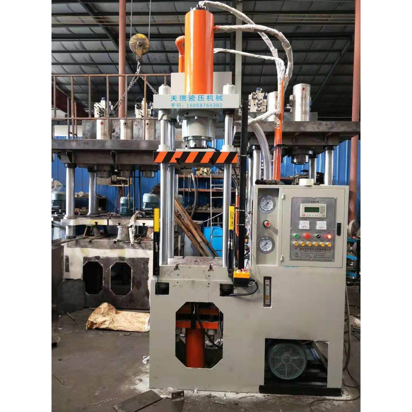 液压机厂家专业设计定制各种三梁四柱液压机非标液压机