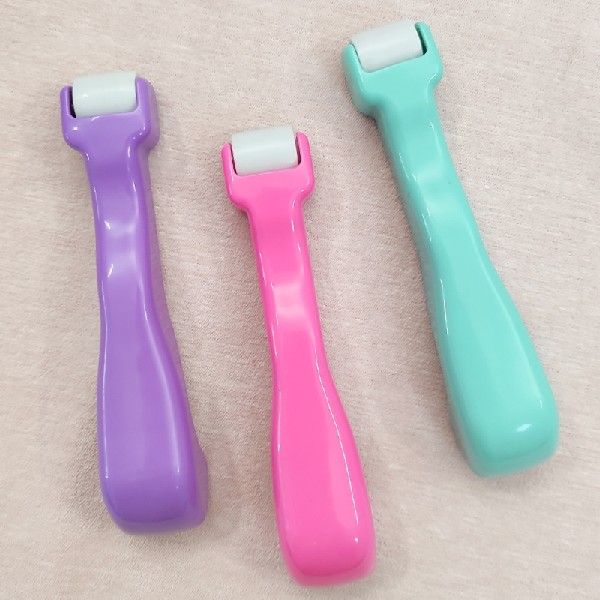Professional Sewing Seam Roller with Handle Plastic