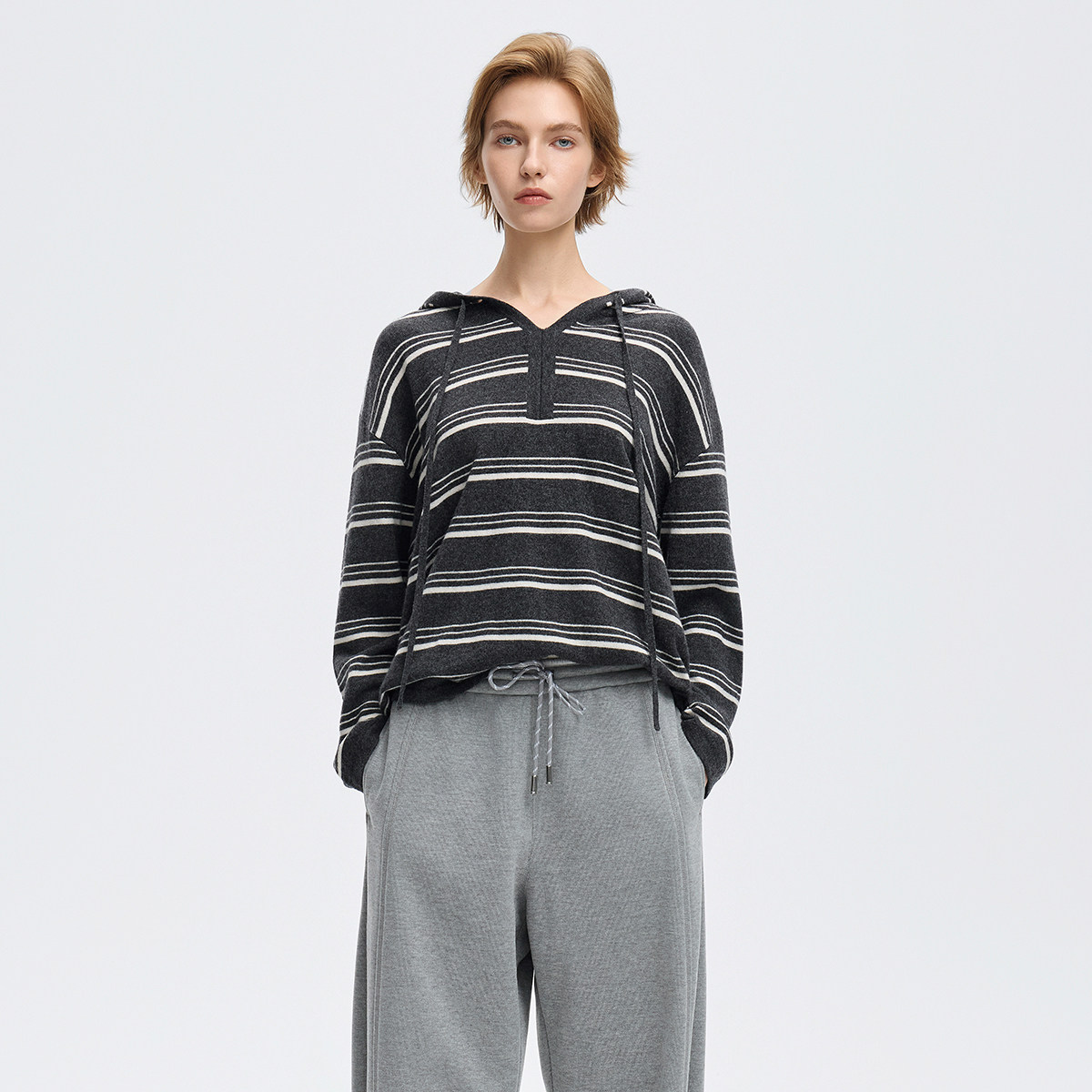 AITU2025冬季新款休闲针织衫