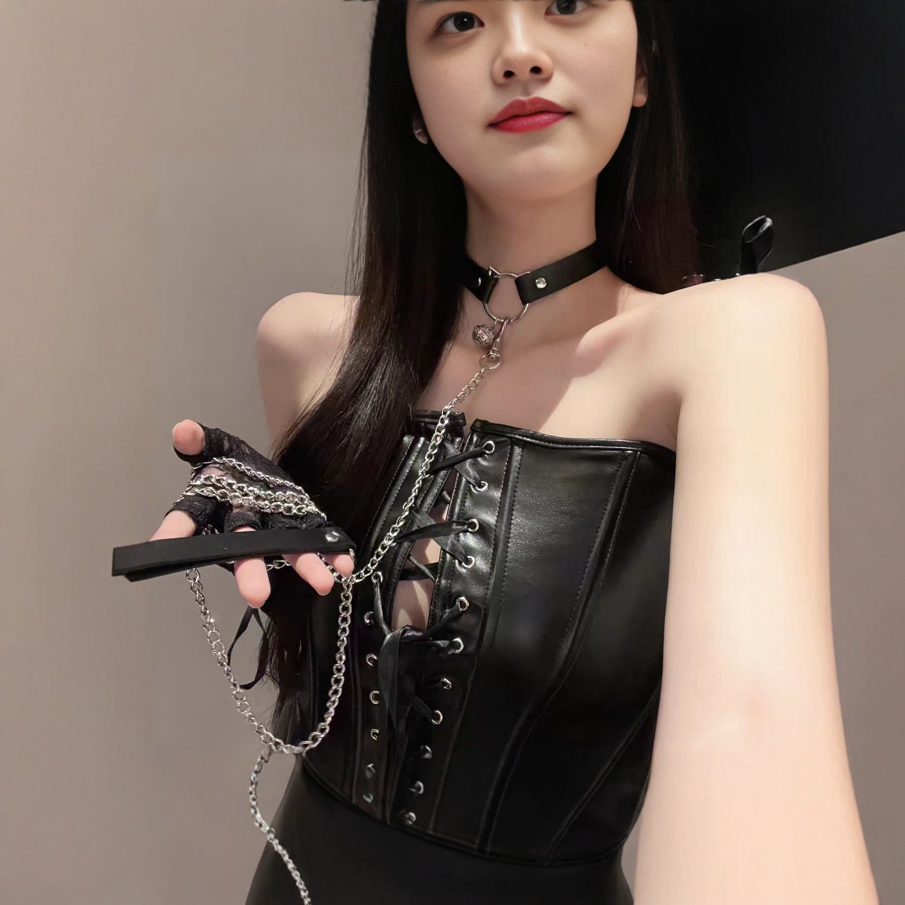 铃铛牵引绳项圈女小狗图片