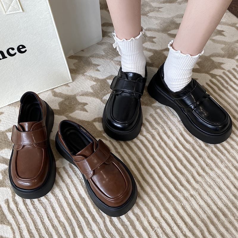 速发松糕厚底小新024春季2款百搭复色棕古圆头魔术贴jk单鞋