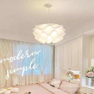 客厅百褶吊灯现代简约奶油风主卧室灯具创意大气led魔豆餐厅吊灯