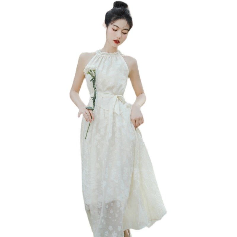 速发伴娘服高级感小众轻婚纱晨袍新娘挂脖订婚连衣裙领证登记小礼