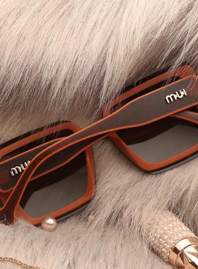 网红太阳眼镜潮个性星空高级感偏光太阳镜女圆脸方形开 车驾驶抗U