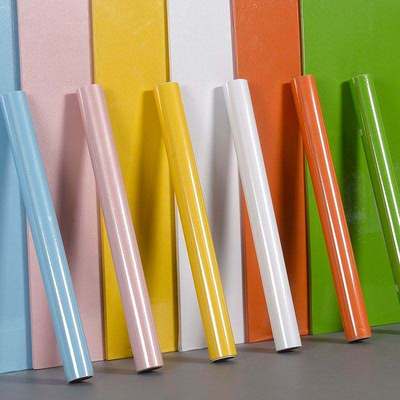 The kitchen wallpaper is waterproof, oilproof,