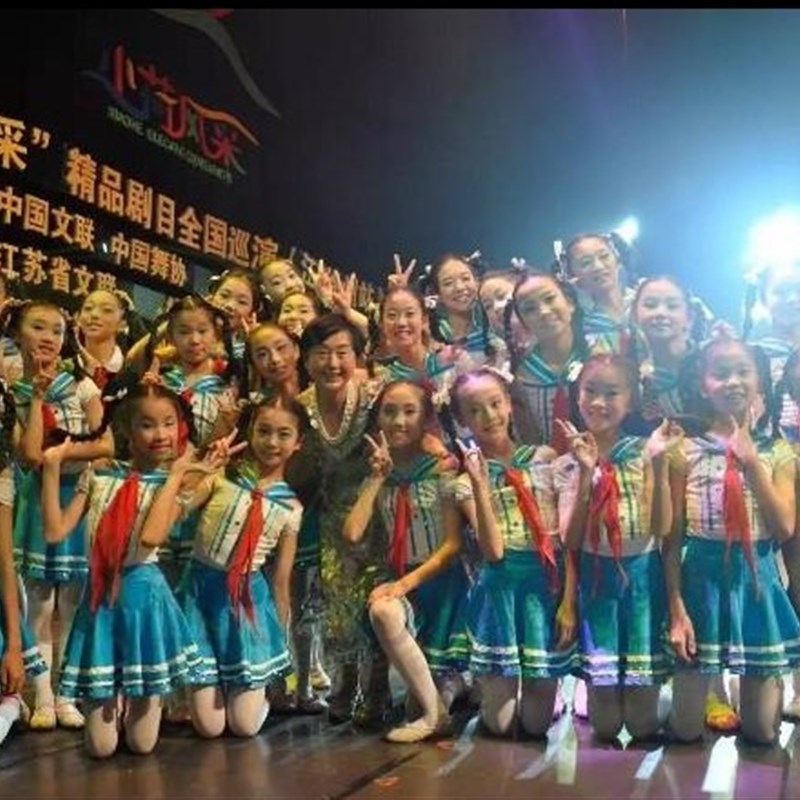 极速合唱服红领巾表演舞蹈服 中小学生儿童纱裙大合唱服 女童演出