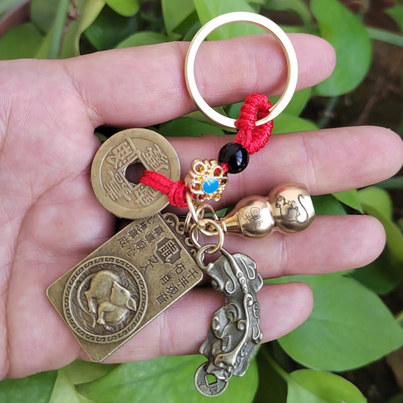 抖音红绳合金十二12生肖本命佛五帝钱铜钱貔貅钥匙扣生肖葫芦挂件