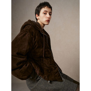 华吉言【松露面包】沙特阿拉伯头层A级羊反绒面白鹅绒羽绒服女冬