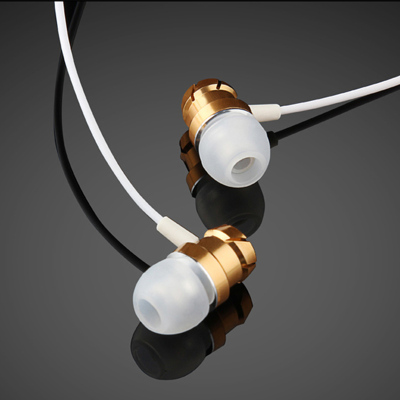 2019 new 3.5mm Jack Noise Isolation Headphone In-ear Earphon