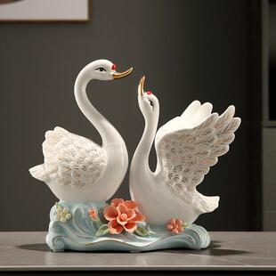 陶瓷天鹅摆件客厅欧式卧室白天鹅家居桌面摆件玄关装饰品送礼结婚