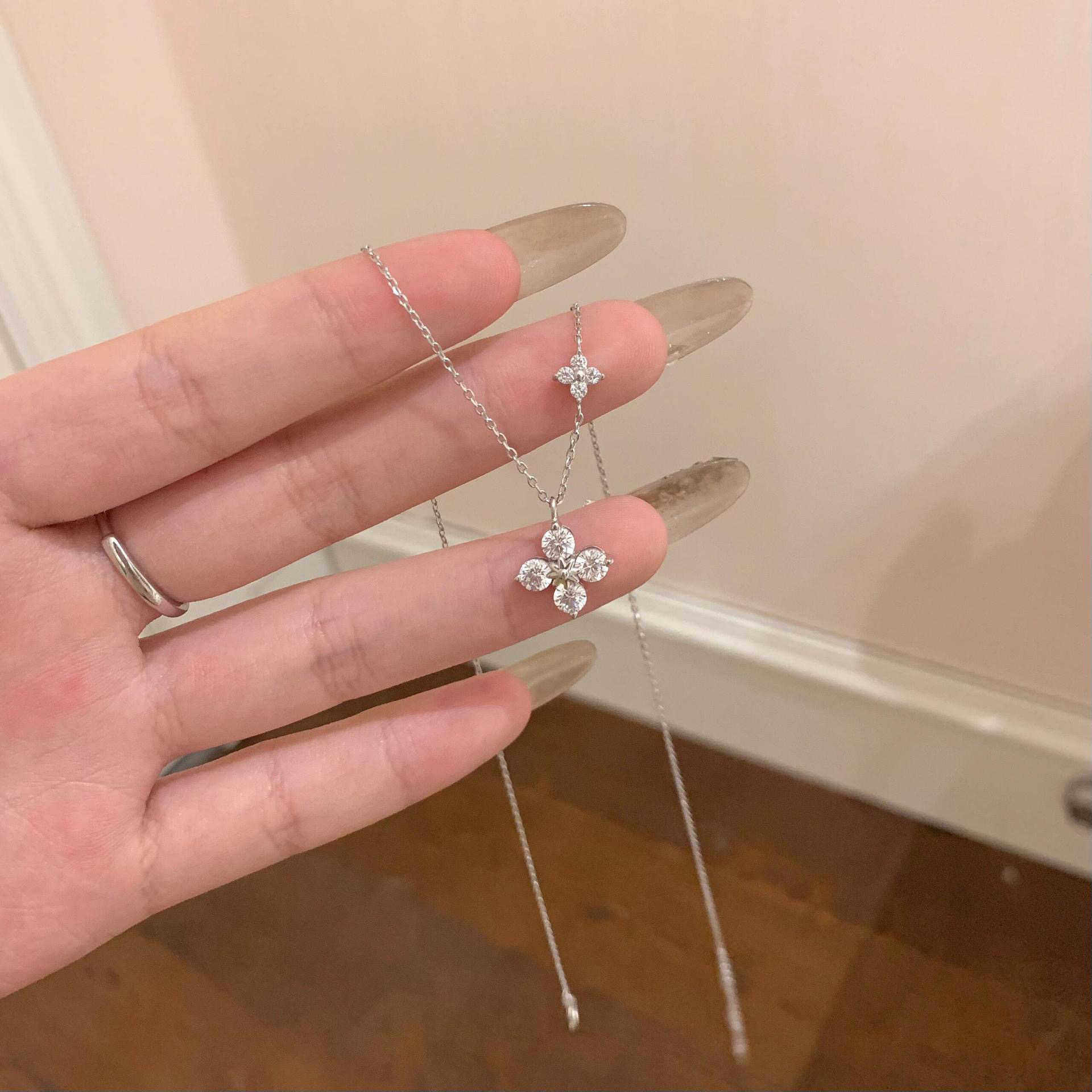 纯银999四叶草项链女款高级感轻奢小众女款配饰生日礼物送女友