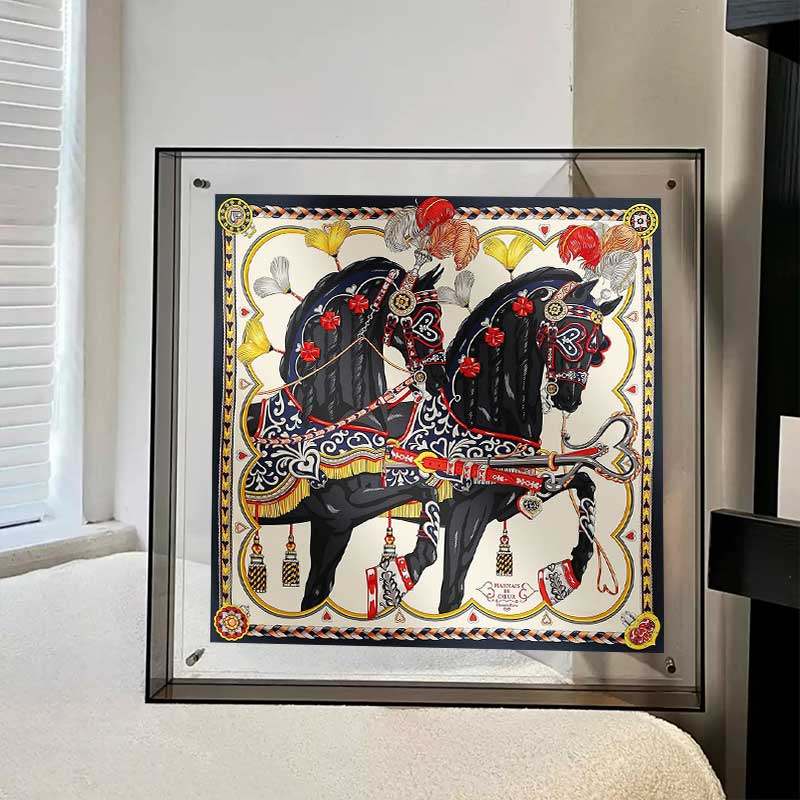 现代轻奢甜蜜鞍具客厅玄关装饰画高级感小众艺术骏马餐厅卧室挂画