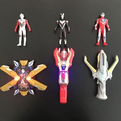 Puppet transformation action figure flash gram calling chi