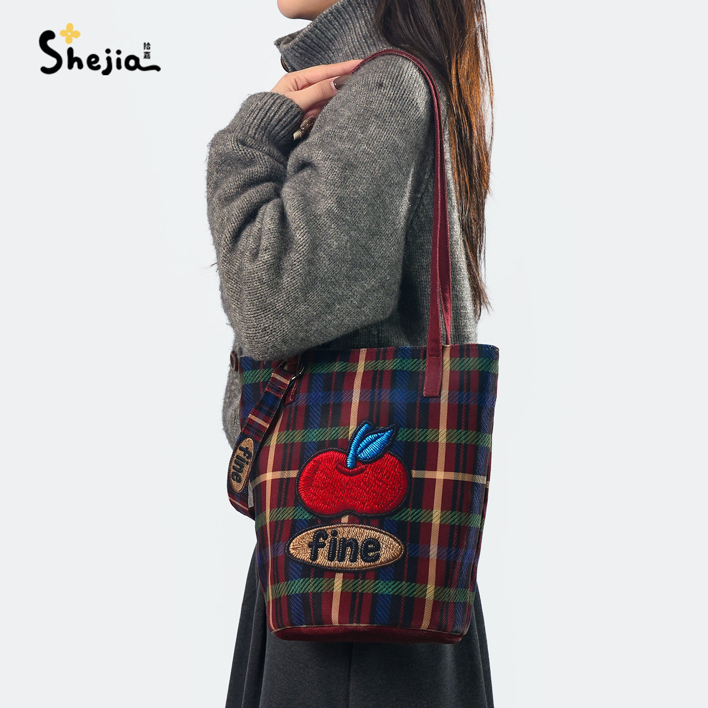 拾嘉刺绣平安果水桶包包女手提包2025新款帆布单肩斜挎大容量休闲,箱包皮具/热销女包/男包,通用款女包,淘宝优惠券,粉丝福利购,淘宝优惠卷