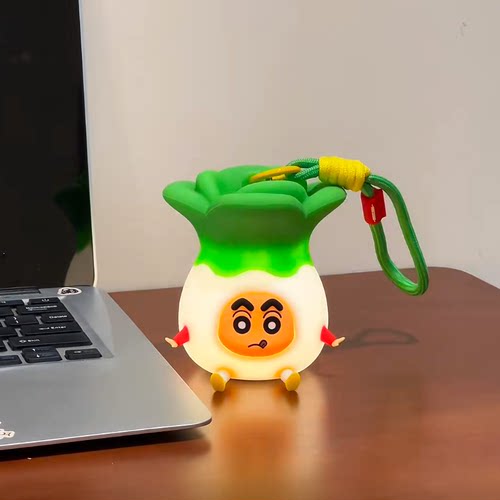 可爱蜡笔小新白菜小夜灯随身创意包包挂件卧室卡通公仔床头小夜灯