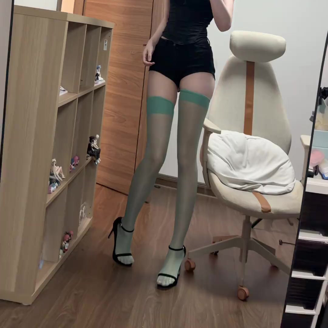 极简显腿长薄款过膝袜女2026新款薄荷绿长筒袜透气显瘦修腿神器