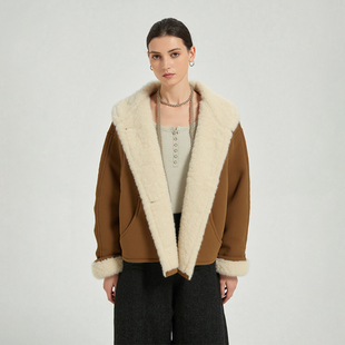 Petit Bari复古减龄翻领翻毛羊羔绒外套