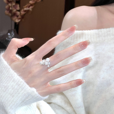 植兔穿戴甲水光猫眼裸色腮红美甲