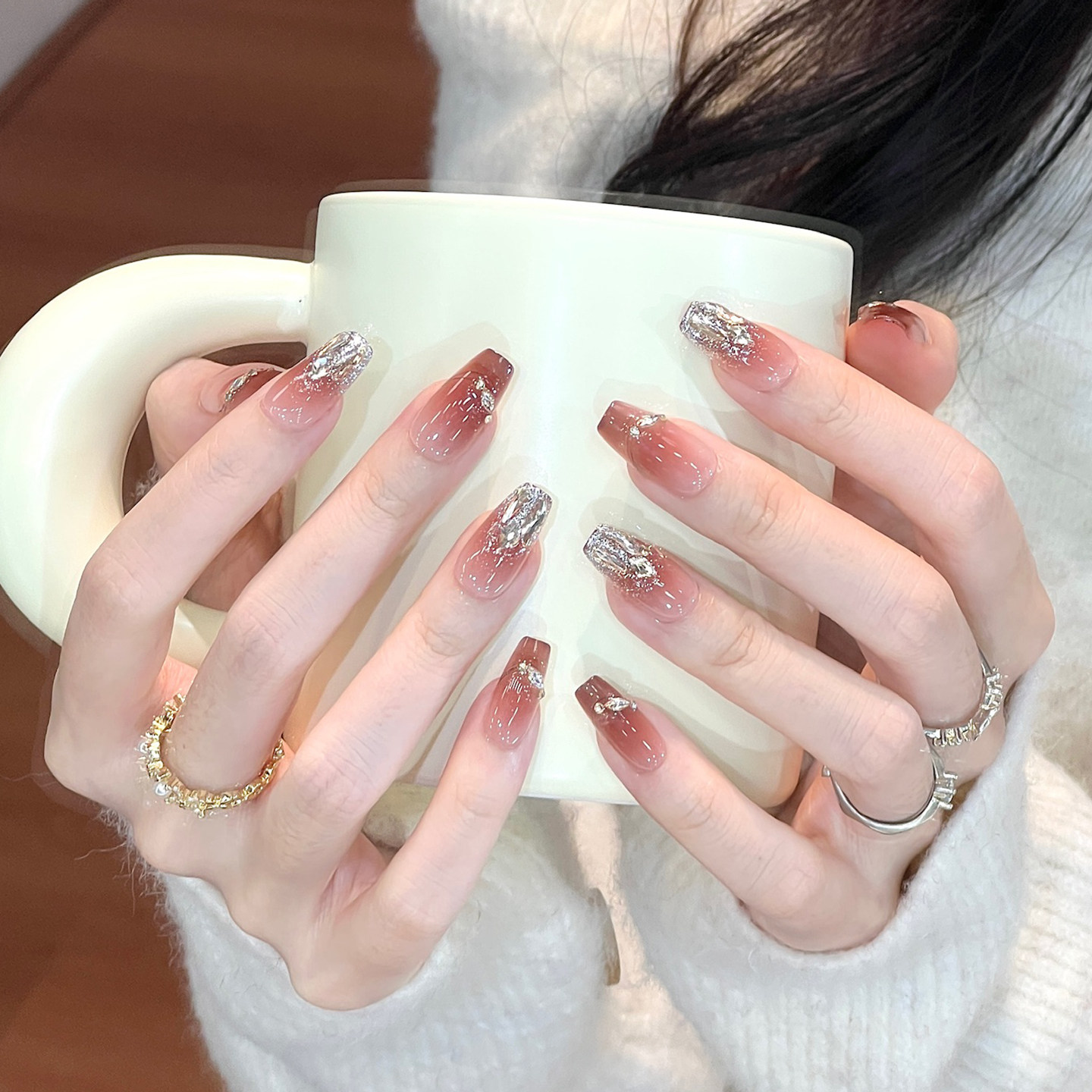 植兔美甲穿戴甲短款秋冬高级感2025新款碎钻棕色渐变显白手工指甲,彩妆/香水/美妆工具,穿戴甲/甲片,淘宝优惠券,粉丝福利购,淘宝优惠卷