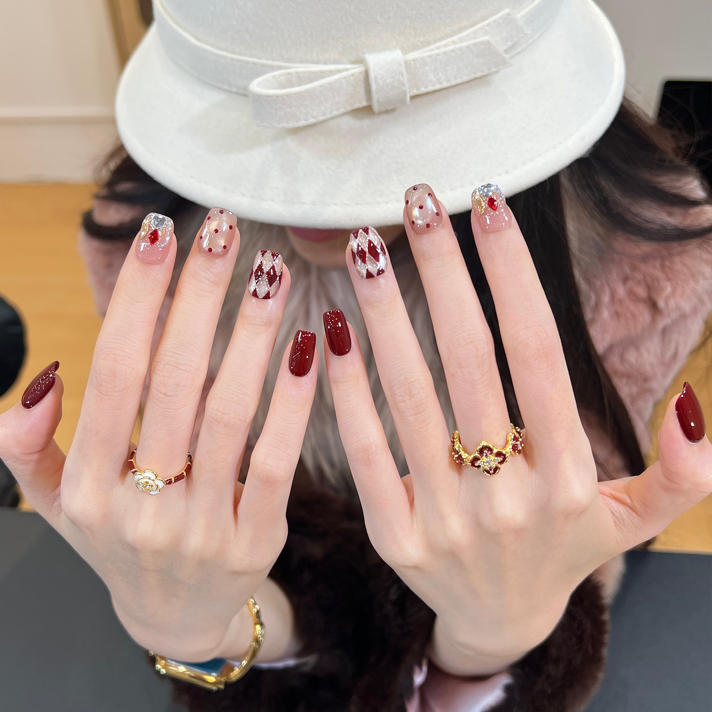 植兔手工穿戴甲短款爆闪碎钻红色菱格波点猫眼美甲高级感指甲贴片,彩妆/香水/美妆工具,穿戴甲/甲片,淘宝优惠券,粉丝福利购,淘宝优惠卷