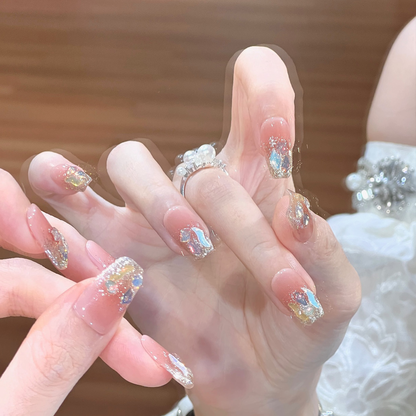 植兔穿戴甲夏日多肉极光幻钻美甲