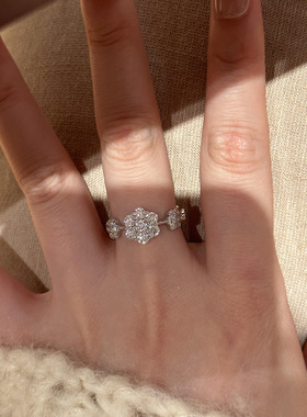 925银银色微镶满钻花朵雪花戒指新款法式精致轻奢小众设计饰品