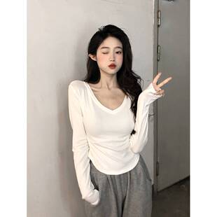 纯风V女领身修长欲袖T恤秋季新款显瘦辣妹别致学生上衣女装潮