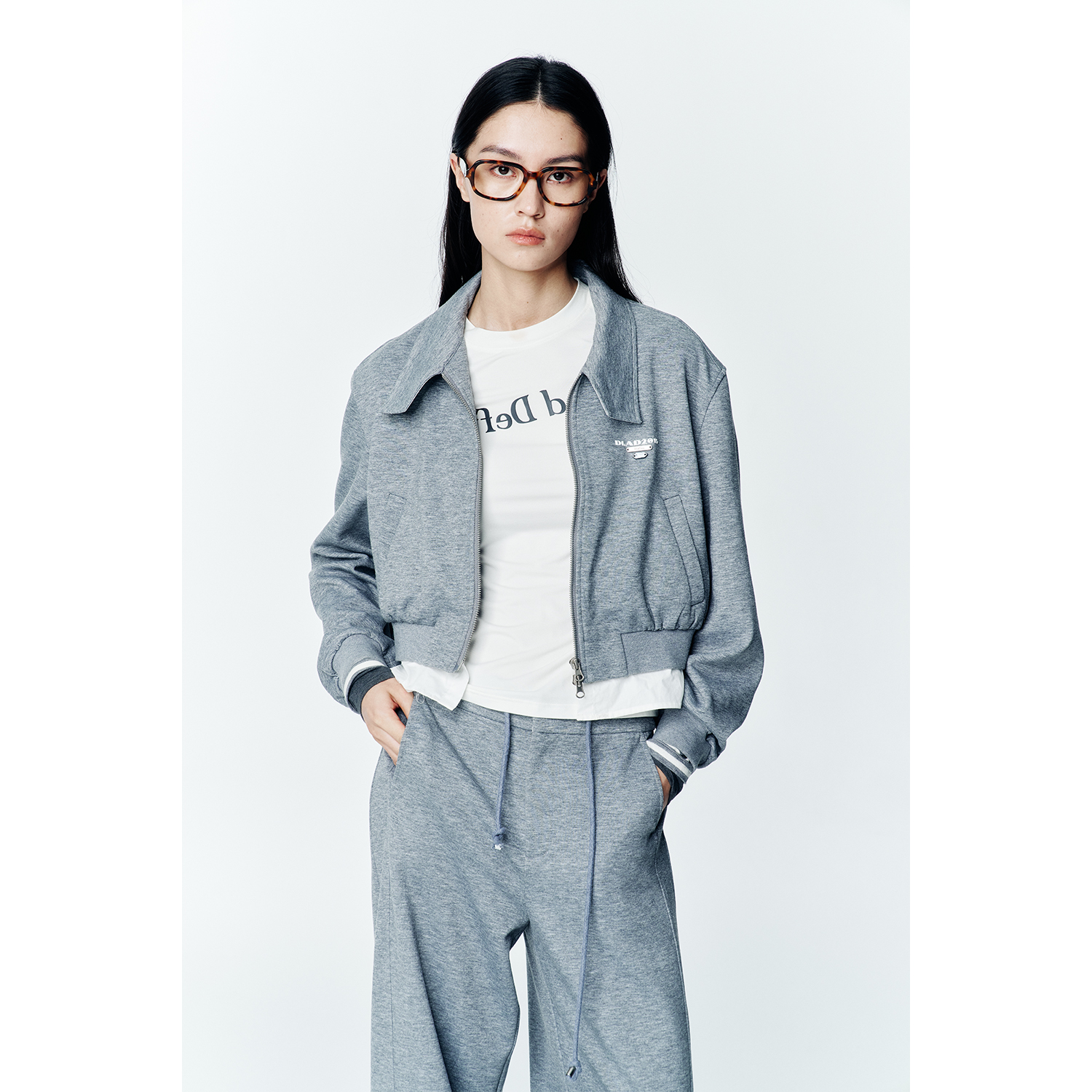 秋季运动休闲翻领显瘦短外套女