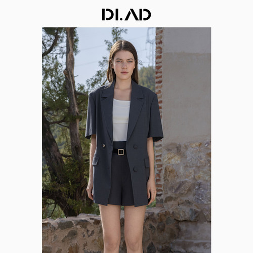 DI.AD26夏季新款短袖西装女