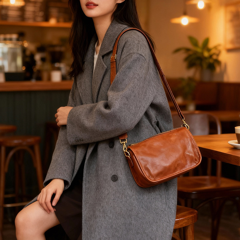 复古头层牛皮真皮斜挎包女包