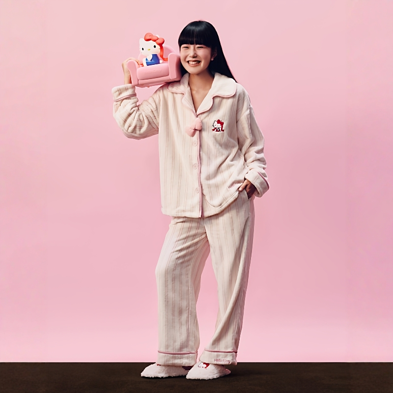 野兽P同款家居Hello Kitty法兰绒家居服套装冬季可外穿睡衣女