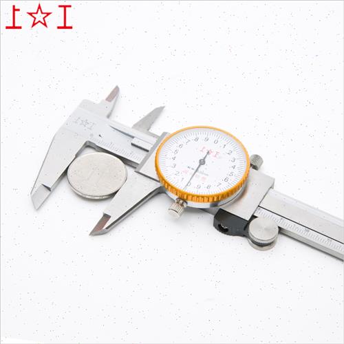 上工 带表卡尺 0-150-200mm不锈钢代表高精度卡尺 油表 防震量具