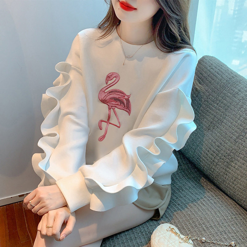 秋冬甜美荷叶边绣花宽松卫衣女