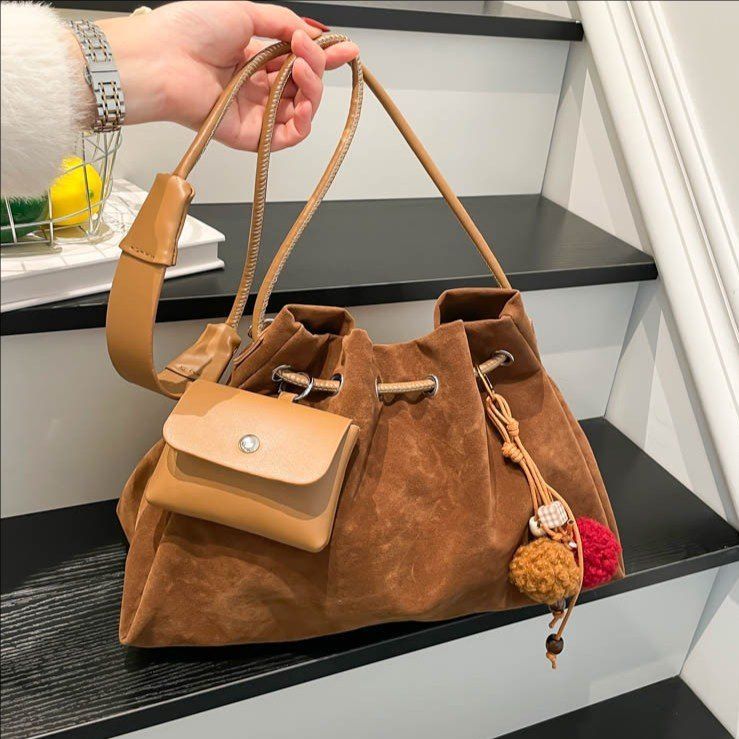 磨砂包包女式2025冬季新款潮百搭