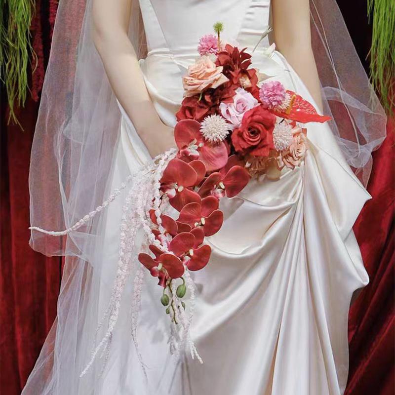 新娘手捧花红色绒布玫瑰手捧花彷真手捧花水滴瀑布手捧花支持定制